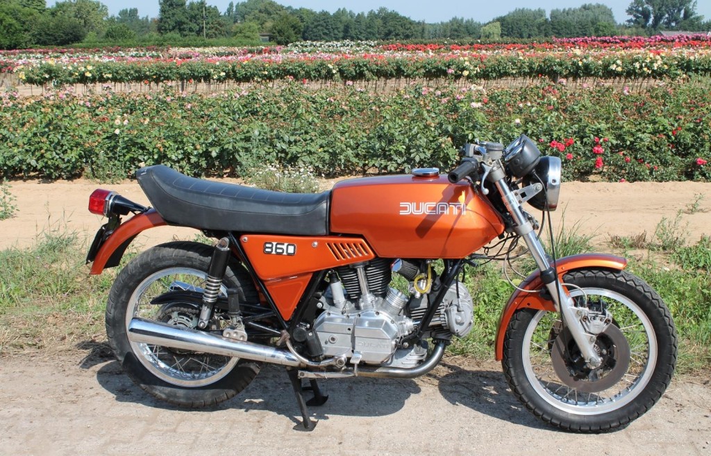 75 Ducati-860GT