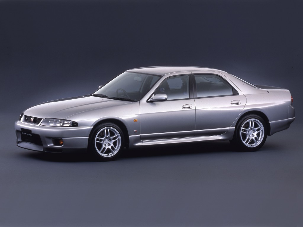 Седан Nissan Skyline GT-R 1997 года