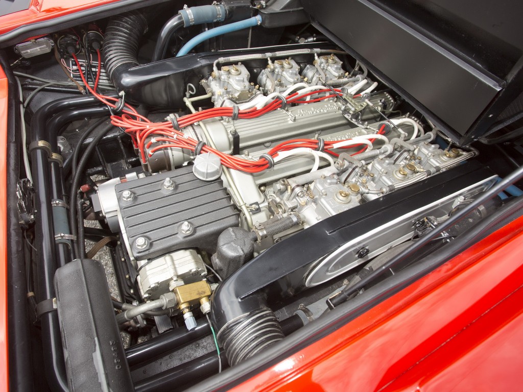 Двигатель Countach LP400 – 4,0-литровый V12 мощностью 375 л. с.