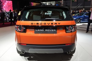 08-2015-land-rover-discovery-sport-paris-1