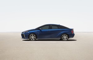 2014_Toyota_Paris_MS_Fuel_Cell_Sedan_02