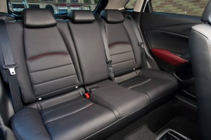 Mazda CX-3, задние сиденья