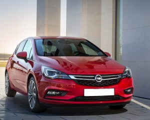 Opel Astra 2015, вид спереди