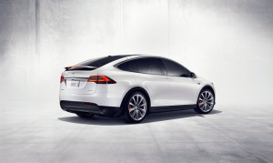 Tesla Model X, вид на заднюю диагональ