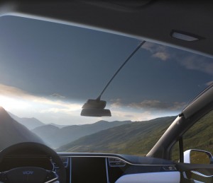 Tesla Model X, лобовое стекло
