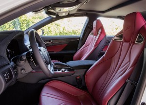 Новый Lexus GS F, передние сиденья