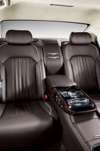 Hyundai Genesis G90 2016, задние сиденья