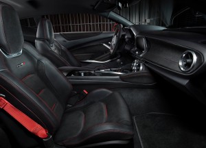 Новый Chevrolet Camaro ZL1, передние сиденья