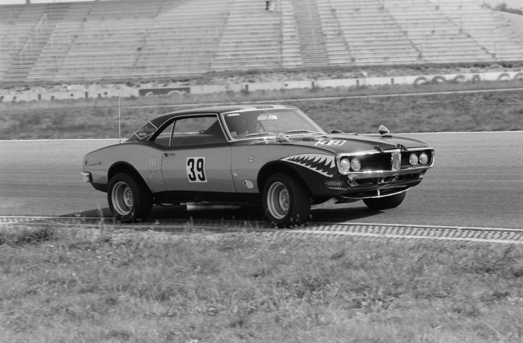Pontiac Firebird 1967 года участвовал в чемпионате Trans Am