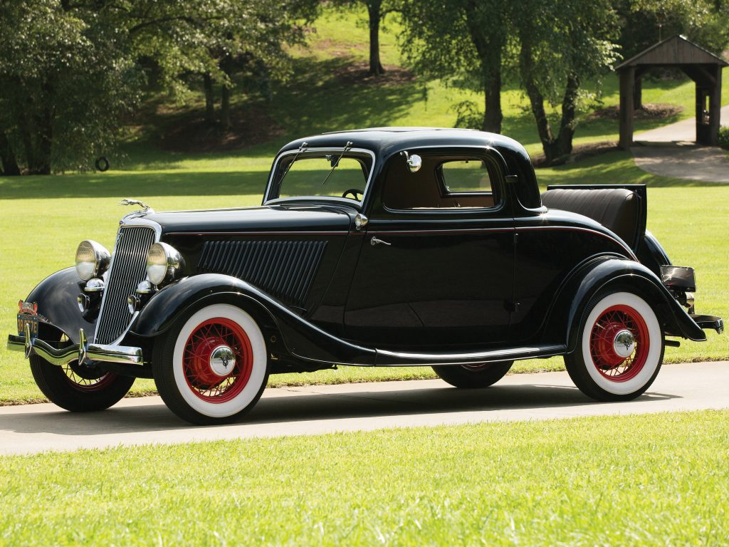 Модель 1934 года получила улучшенный 85-сильный мотор