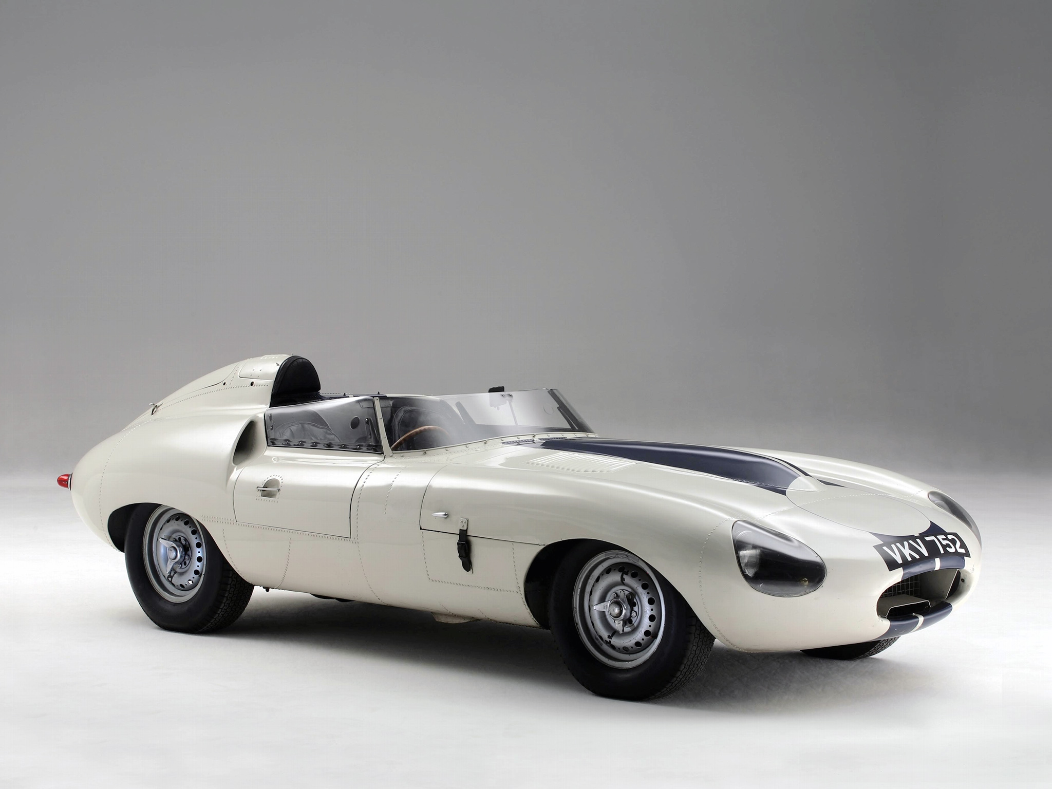   Jaguar E-Type      