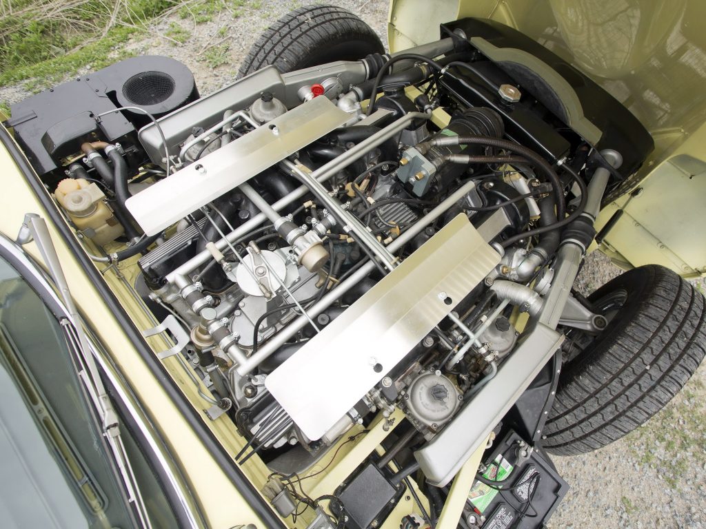 Jaguar E-Type Series III оснастили 5,3-литровым V12