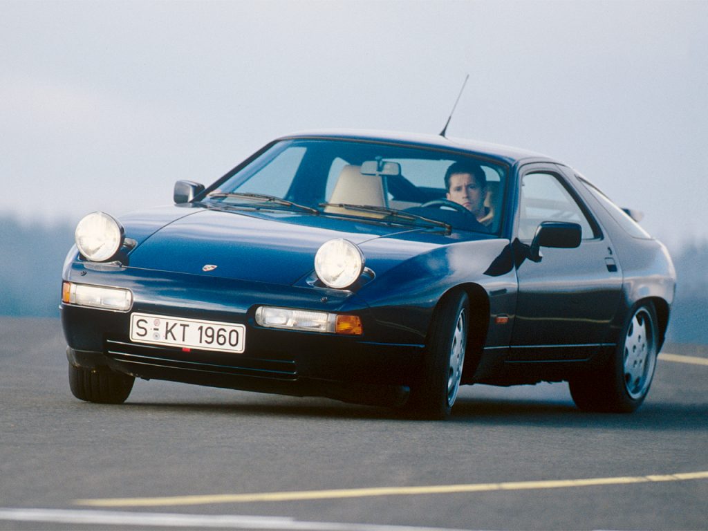 Porsche 928 GT 1989 года