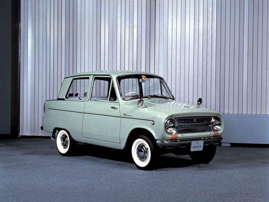 Mitsubishi Minica, 1962 год