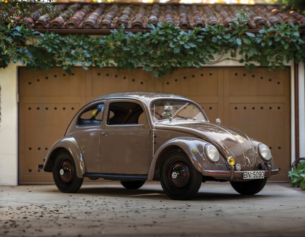 Первый серийный Volkswagen Beetle 1946 года