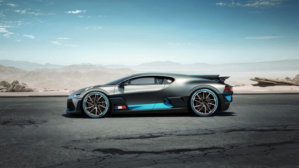 Bugatti Divo 2018, вид сбоку