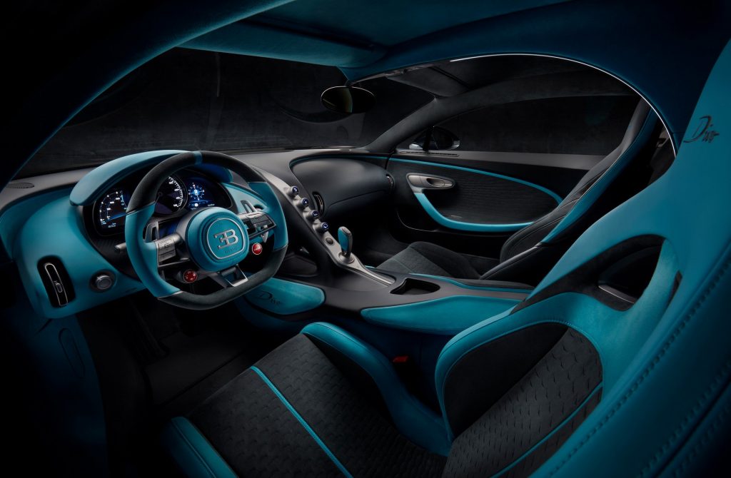 Bugatti Divo, передняя панель