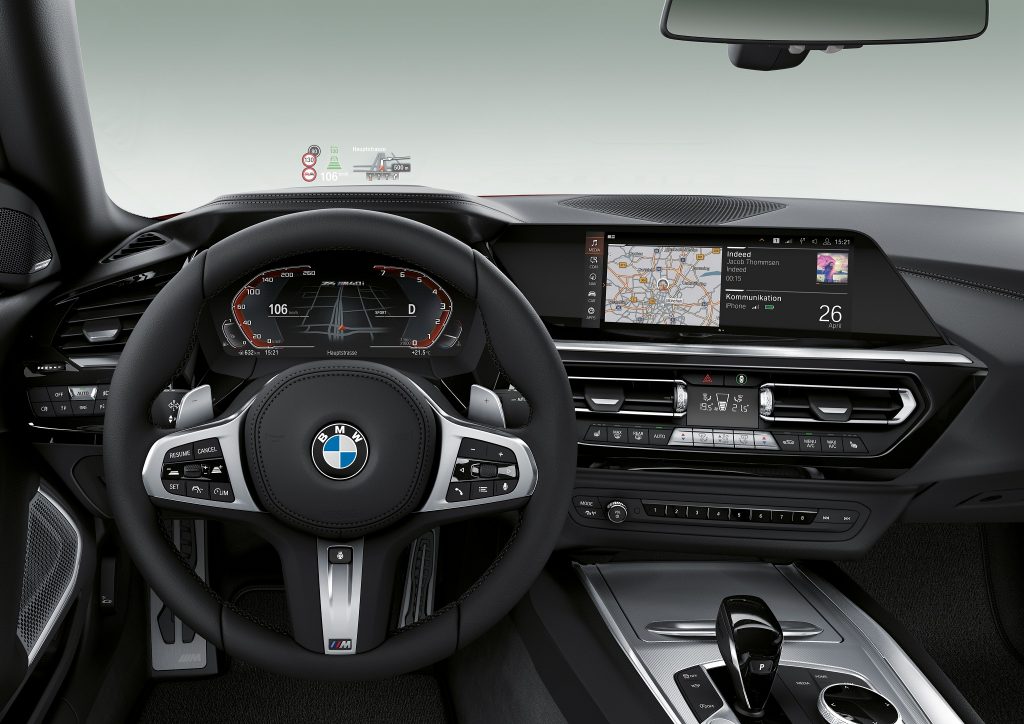 Новый BMW Z4, передняя панель