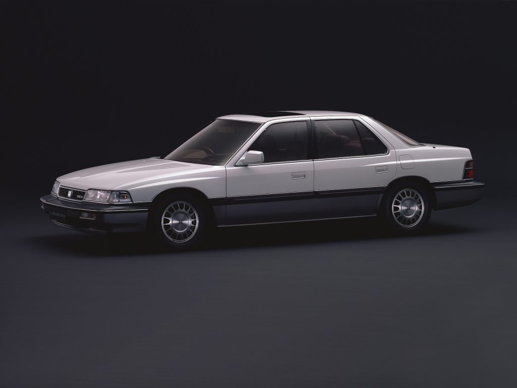 Honda Legend 1985 года в ряде стран продавали как Acura