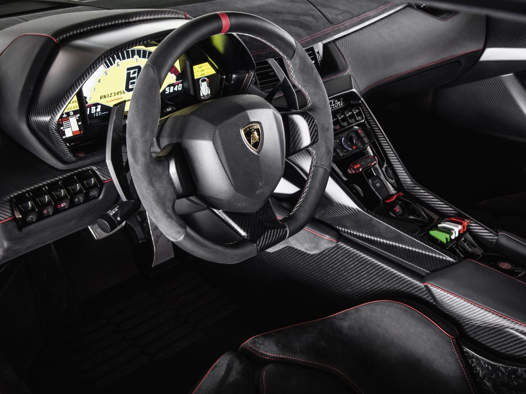 Lamborghini SC18, салон