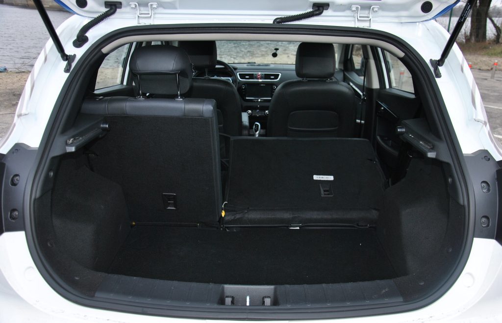 JAC IEV7S 2020, багажник
