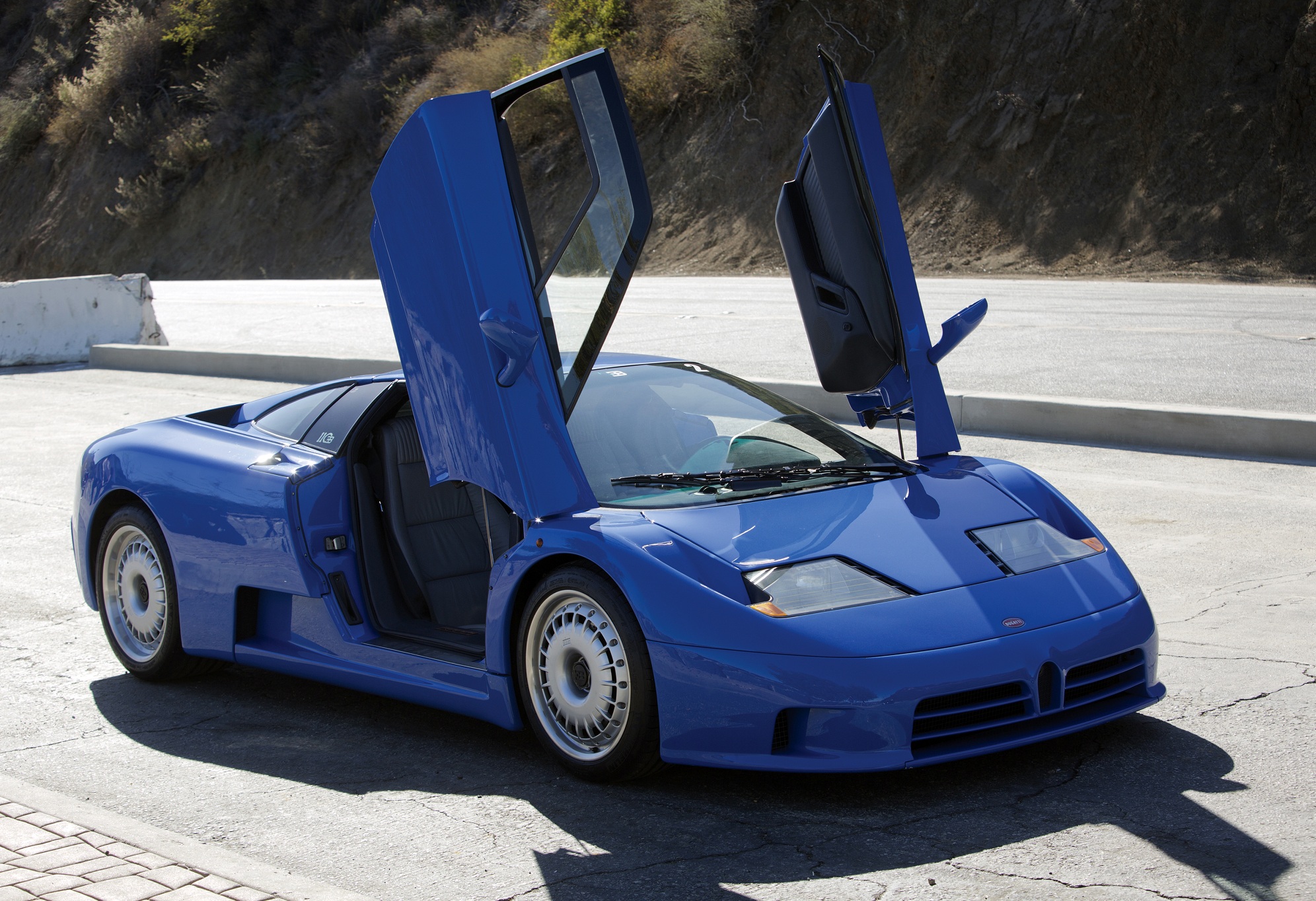 Страницы истории Bugatti EB110: технологический шедевр | Тест Драйв