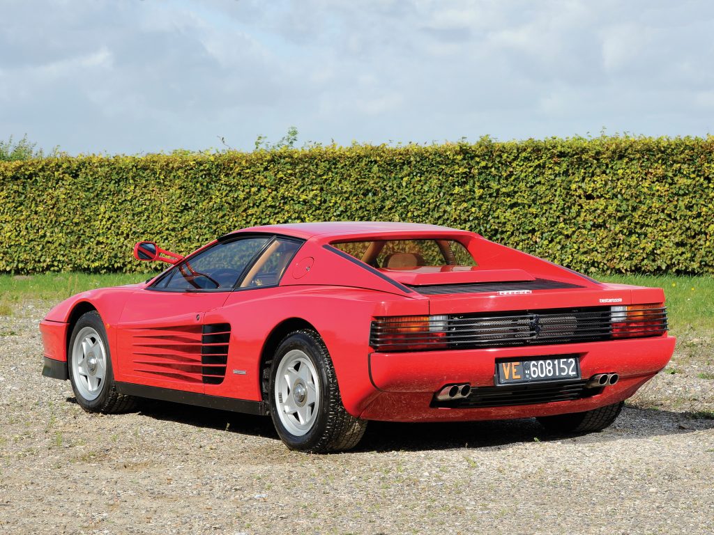 Всего выпущено свыше 7000 Ferrari Testarossa