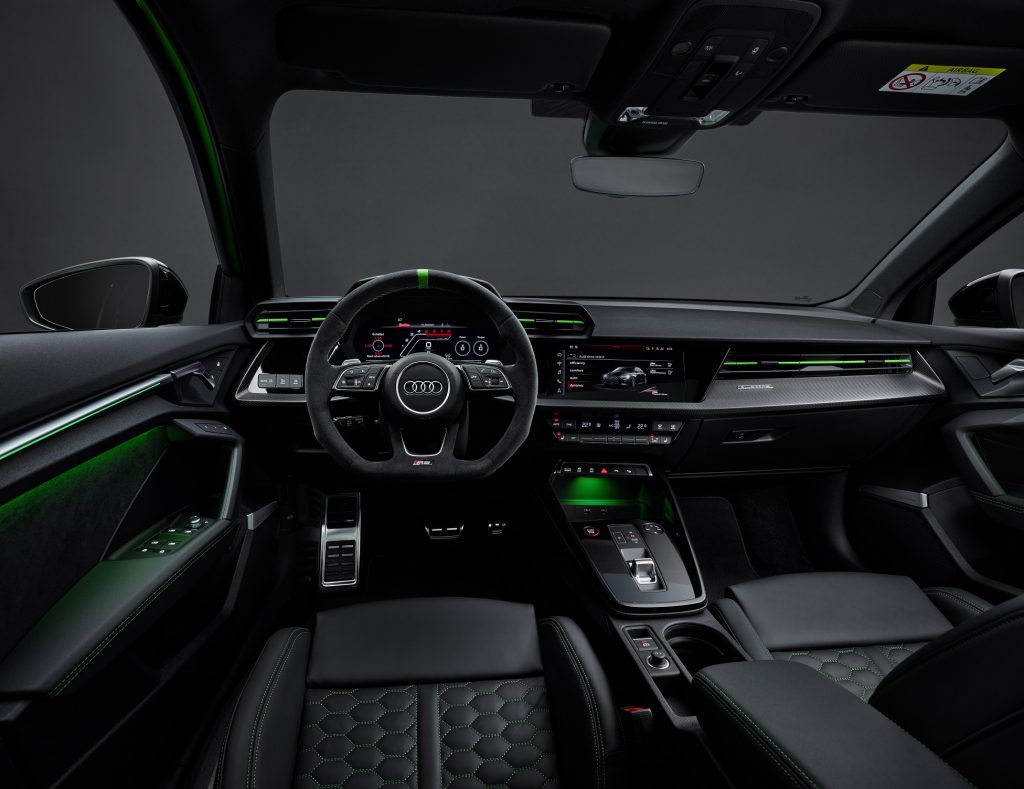 Салон Audi RS3 Sedan 2022