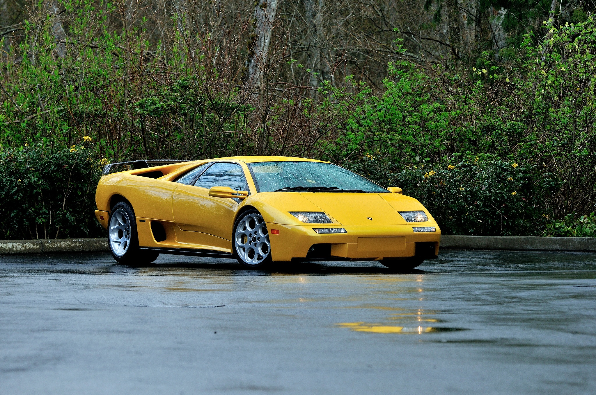 Страницы истории Lamborghini Diablo: юбилей легенды 90-х | Тест Драйв